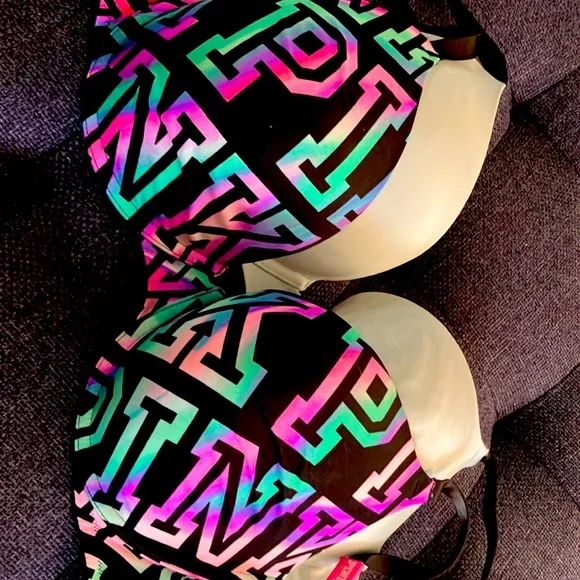 36DD Victoria’s Secret wear everywhere push up bra by Pink - Picture 8 of 9
